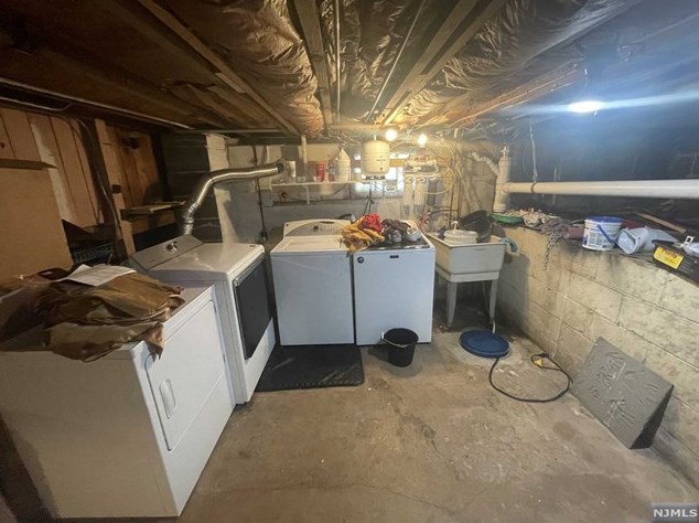 140 Broadway, Pennsville NJ 08070-1418 exterior