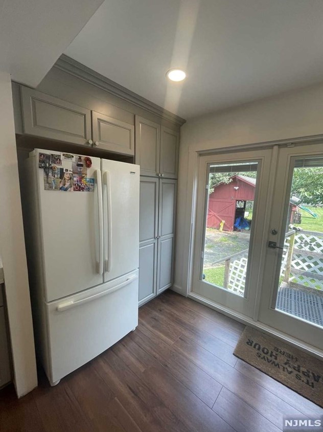 140 Broadway, Pennsville NJ 08070-1418 exterior