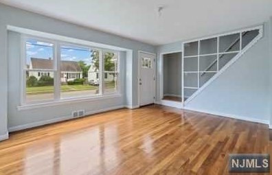 142 W Oldis St, Rochelle Park, NJ 07662