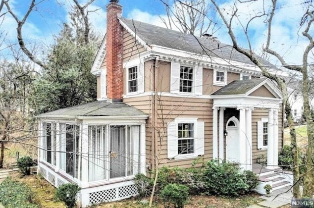 125 Hudson Ave, Tenafly NJ 07670-1039 exterior