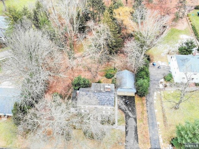 125 Hudson Ave, Tenafly NJ 07670-1039 exterior