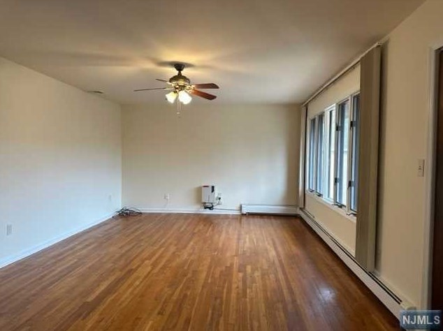 2423 8th St #2nd Fl, West Fort Lee, NJ 07024