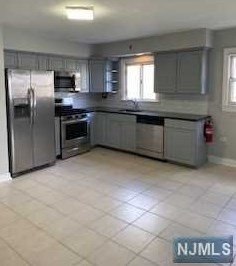 414 Sylvan St #1, Saddle Brook, NJ 07663