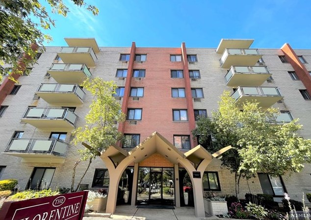 77 Prospect Ave #2f, Hackensack, NJ 07601