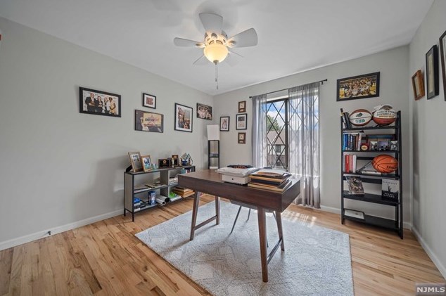 6 Holiday Ct, Westwood NJ  07675-5708 exterior