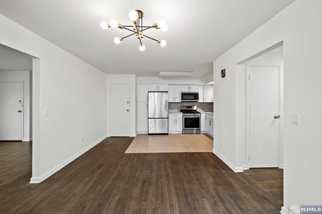 236 Washington Ave #3, West Fort Lee, NJ 07024