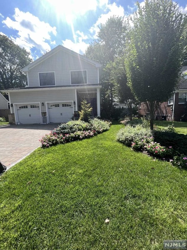 70 Park Ave, Cresskill, NJ 07626