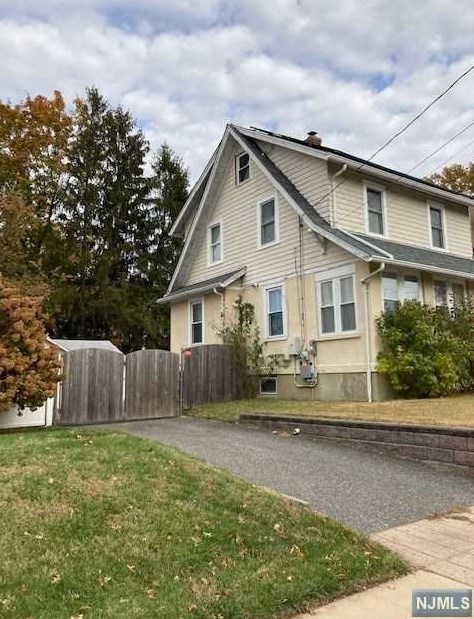 49 Merritt Ave, Bergenfield, NJ 07621