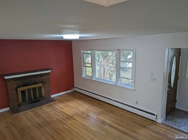 94 Knickerbocker Rd, Demarest, NJ 07627