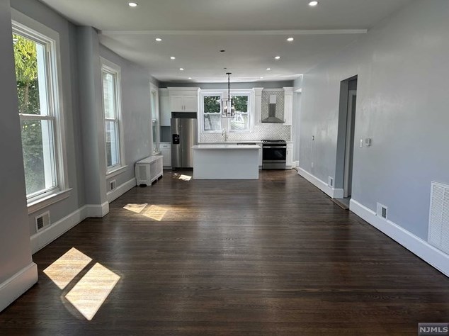 336 Cedar Ave, Ridgewood, NJ 07450