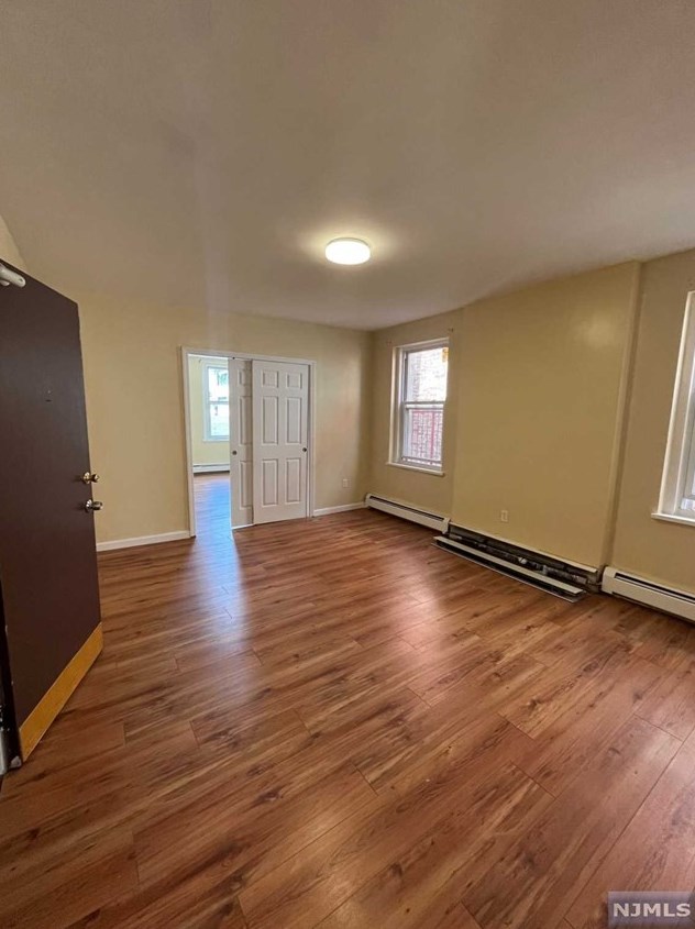 294 New York Ave, Jersey City, NJ 07307-1402