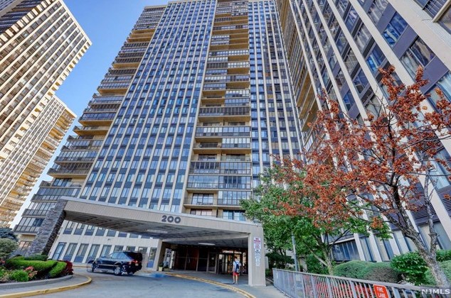 200 Winston Dr #2811, Cliffside Park, NJ 07010