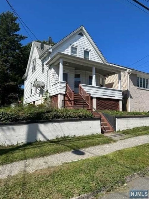101 Cedar St #1, Outwater, NJ 07026