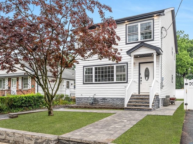 356 New Milford Ave, Dumont, NJ 07628