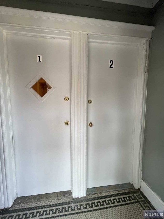 193 Clerk St #2, Jersey City, NJ 07305