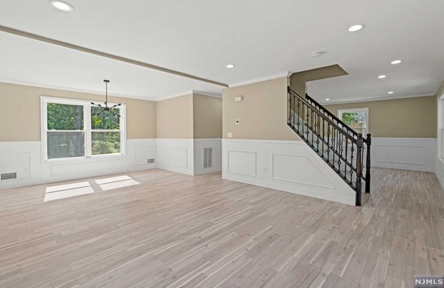 148 Valley Rd, Wayne NJ  07470-3949 exterior