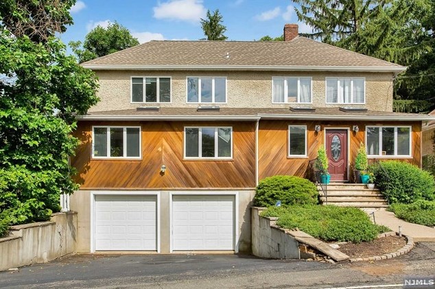 51 Church St, Alpine, NJ 07620