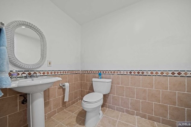 167 Graham Ave, Paterson NJ  07508-2961 exterior