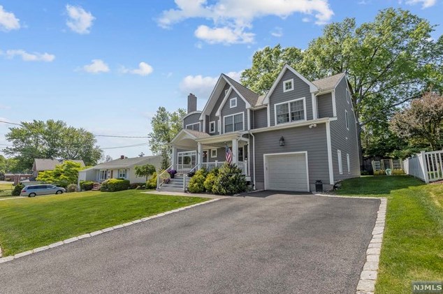 19 Broad St, Emerson, NJ 07630