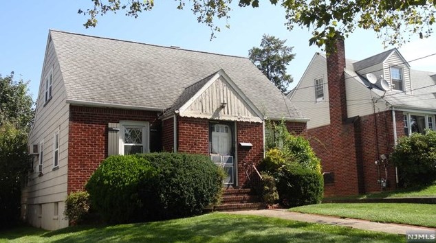 7 Central Ave, Hasbrouck Heights, NJ 07604