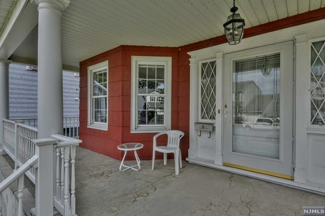 23 E Gouverneur Ave, Rutherford, NJ 07070