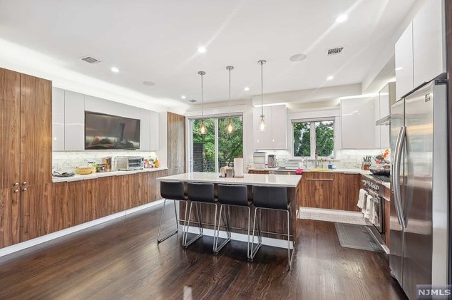 1213 16th St, West Fort Lee NJ  07024-1710 exterior