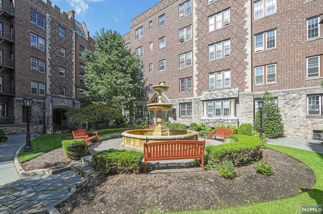 275 Engle St #n5, Englewood, NJ 07631