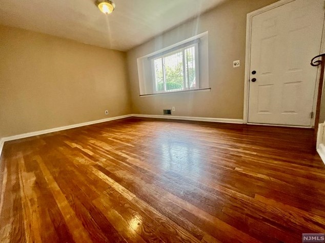 70 Elm Ave, Fairview, NJ 07022
