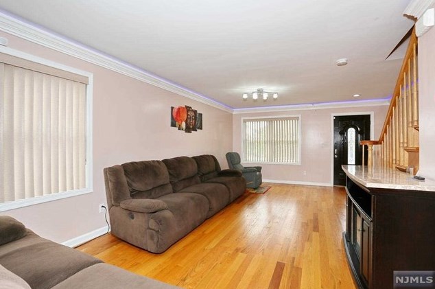 93 Martha Ave, Elmwood Park, NJ 07407