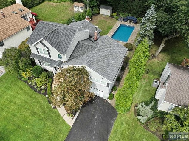 280 Cornwall Rd, Ridgewood, NJ 07452