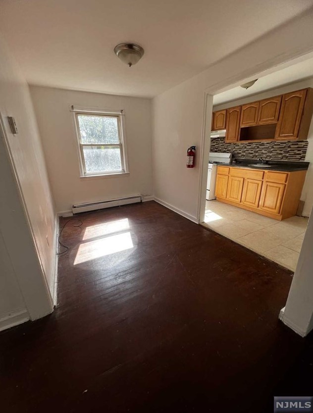 260 Myrtle Ave #11, Irvington, NJ 07111