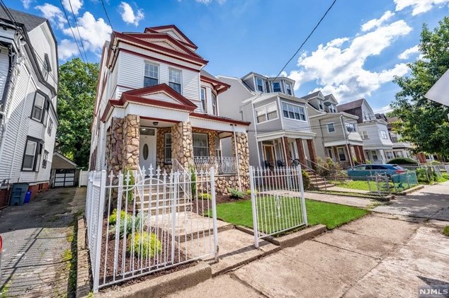 28 Baldwin Ave, Newark NJ  07108-1507 exterior