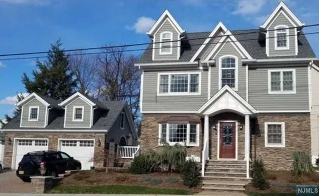 185 Elm St #1st, Elmwood Park, NJ 07407