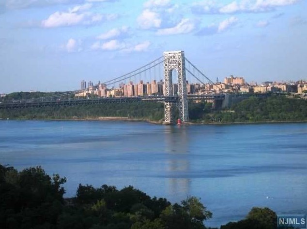 5 Horizon Rd #1609, West Fort Lee, NJ 07024