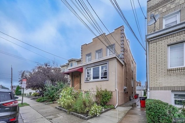 237 Day Ave, Cliffside Park, NJ 07010