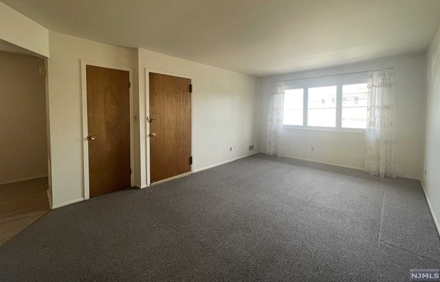 633 Sussex St #2, East Newark, NJ 07029
