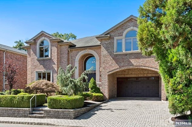1103 Buckingham Rd, West Fort Lee, NJ 07024-6315