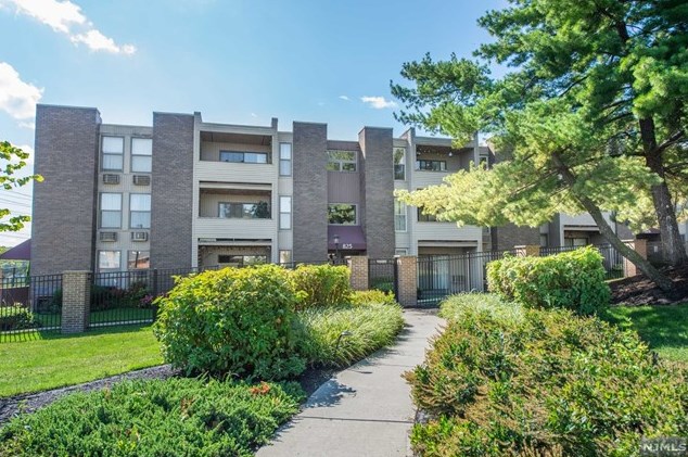 821-841 Main St #k, Belleville, NJ 07109