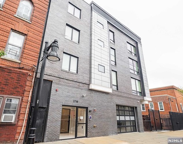2716 Palisade Ave #101, Union City, NJ 07086