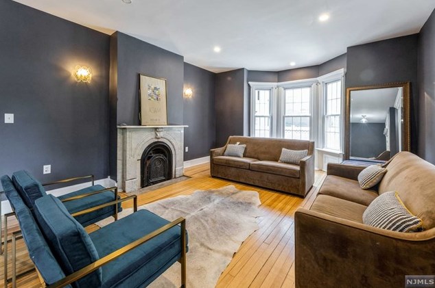 479 Valley Pl, Englewood, NJ 07631