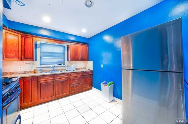 613 17th St, Newark NJ  07103-1159 exterior