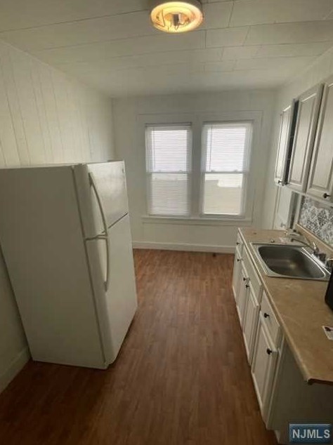 67 N Washington Ave #3, Bergenfield, NJ 07621