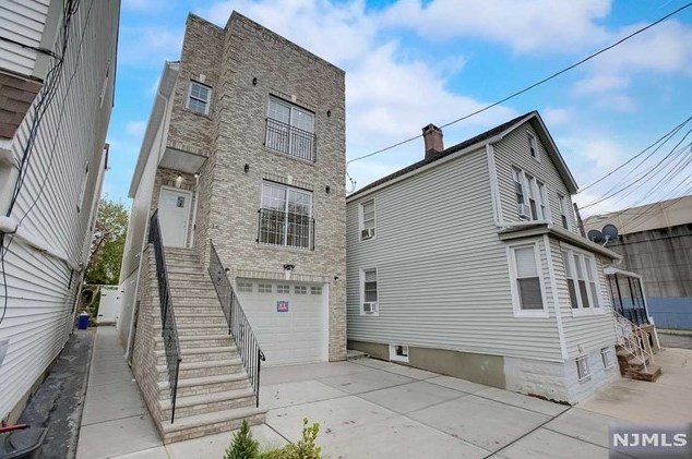 16 Grant Ave #1st Fl+g, East Newark, NJ 07029