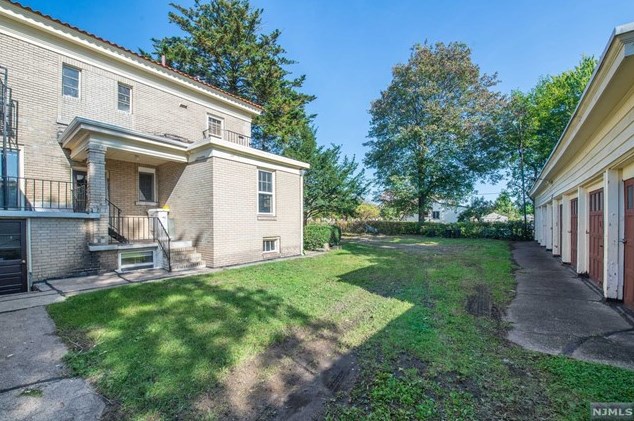 222 Westervelt Pl #4, Lodi, NJ 07644