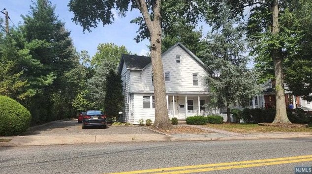 431 Madison Ave., N Milford, NJ 07646