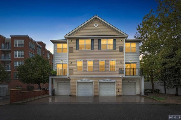 401 Grant Ave Apt 401, Jersey City, NJ 07305
