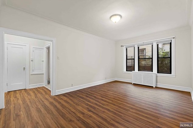117 Kensington Ave #102, Jersey City, NJ 07304