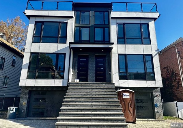 279 Lafayette Ave #a, Cliffside Park, NJ 07010