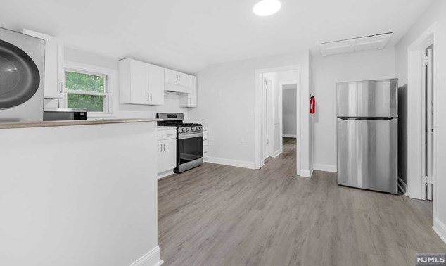 99 Garden St, Dumont, NJ 07628