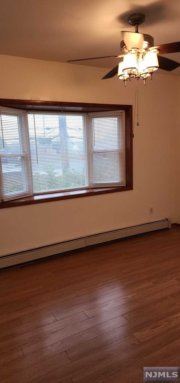 152 Devon Ter, Kearny, NJ 07032